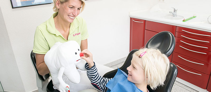 Netter Zahnarzt für Kinder in Beckum